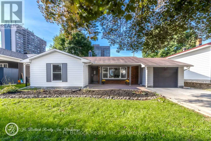 3336 KODIAK STREET, Ottawa, Ontario K1V7S8