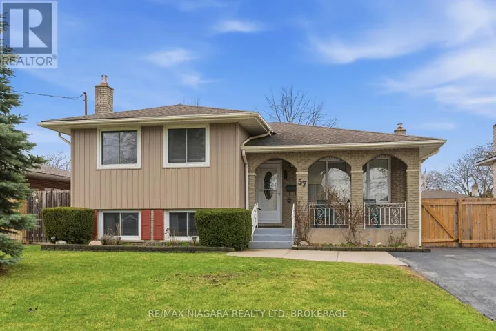 57 MEREDITH DRIVE, St. Catharines (Carlton/Bunting), Ontario L2M6R5