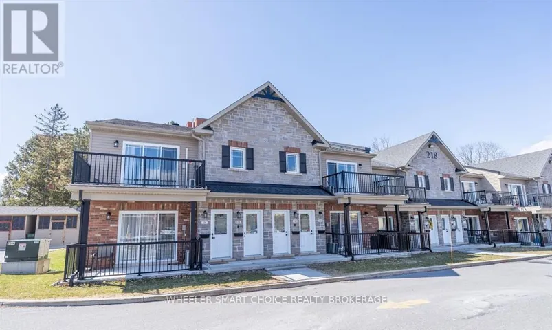 225 - 218 FIRST STREET E, Cornwall, Ontario K6H0G2