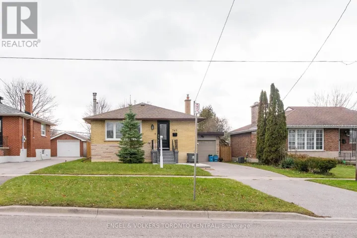 767 PHILLIP MURRAY AVENUE, Oshawa (Lakeview), Ontario L1J1J2