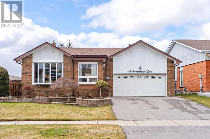 15 BLACKTHORN LANE, Brampton (Brampton North), Ontario L6V3K7
