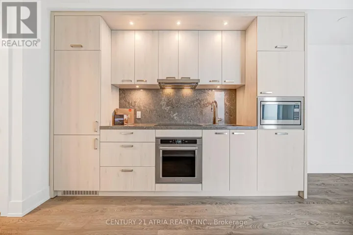 501 - 858 DUPONT STREET, Toronto (Dovercourt-Wallace Emerson-Junction), Ontario M6G0C1