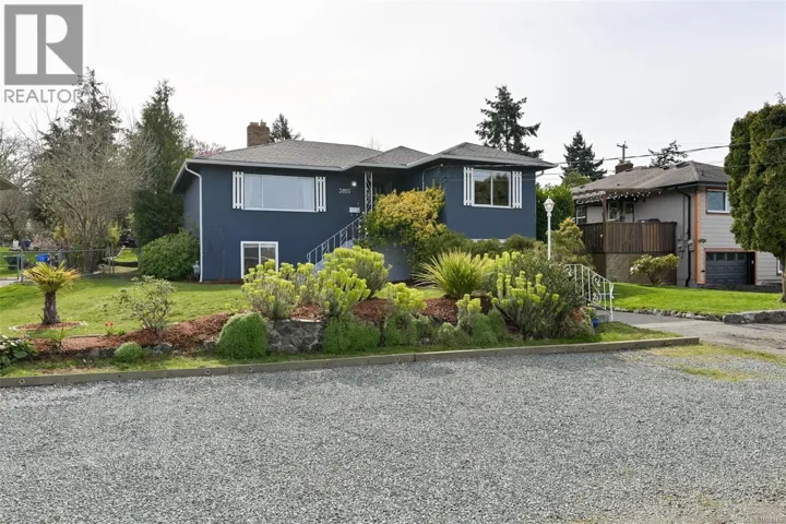 3855 Seaton St, Saanich, British Columbia V8Z3W7