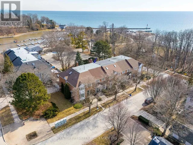 23 CHISHOLM STREET, Oakville (CO Central), Ontario L6K3W2