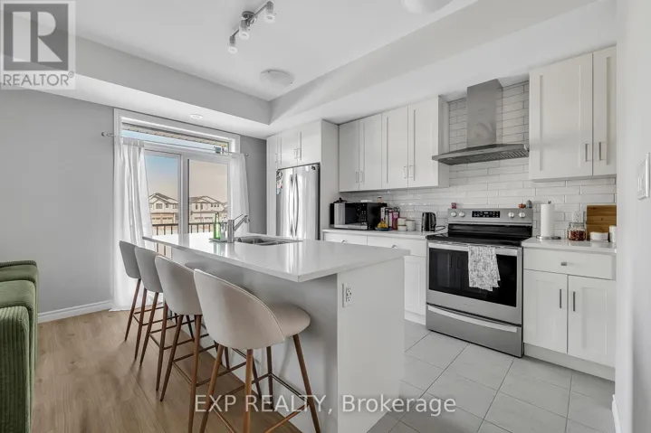 106 LOMOND LANE, Kitchener, Ontario N2R0T6