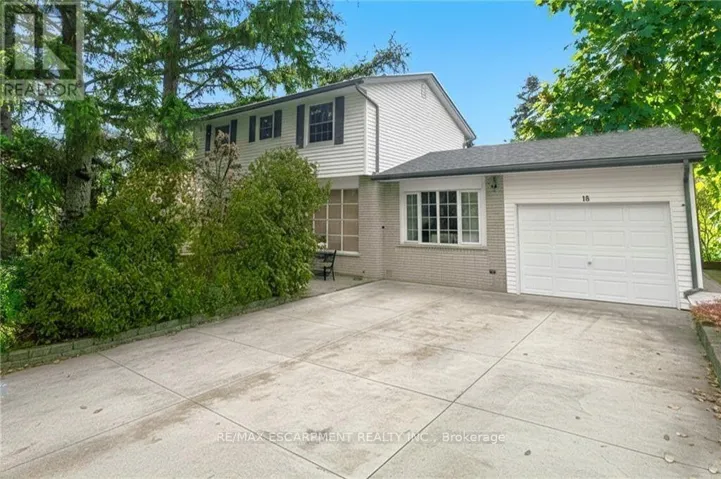 18 JASPER DRIVE, Hamilton (Stoney Creek), Ontario L8G2S7