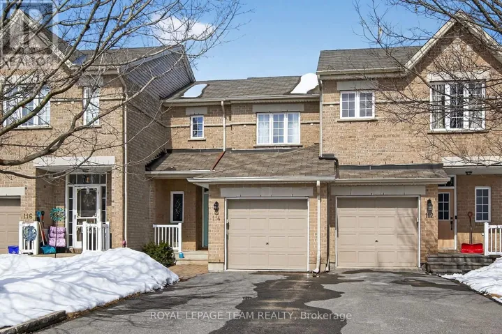114 TANDALEE CRESCENT, Ottawa, Ontario K2M0A1