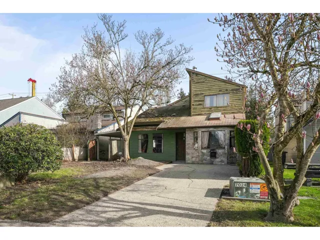 19449 62 AVENUE, Surrey, British Columbia V3S5M8