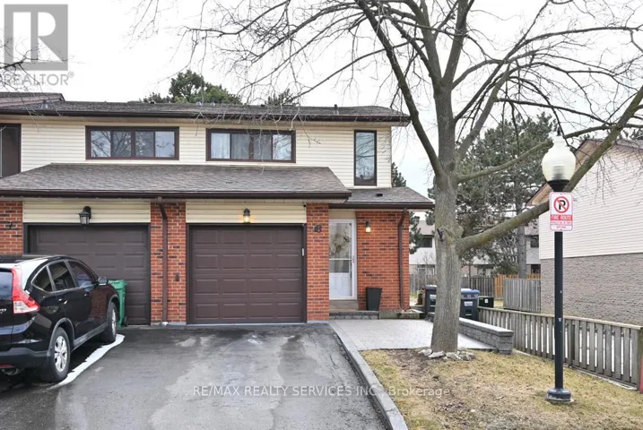 8 COLLINS CRESCENT, Brampton (Brampton North), Ontario L6V3M9