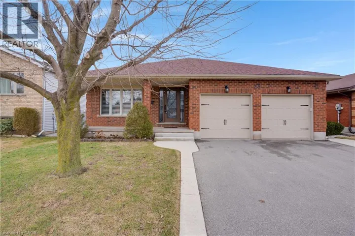 35 SOUTHVIEW Crescent, Cambridge, Ontario N1P1A3