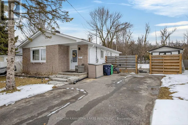 614 CORRIGAN CRESCENT, Peterborough (Ashburnham Ward 4), Ontario K9J7N8