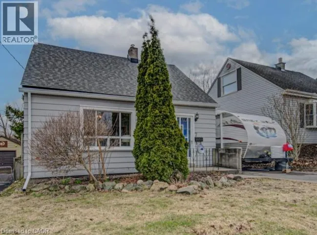 7 SECOND Avenue, Cambridge, Ontario N1S2B7