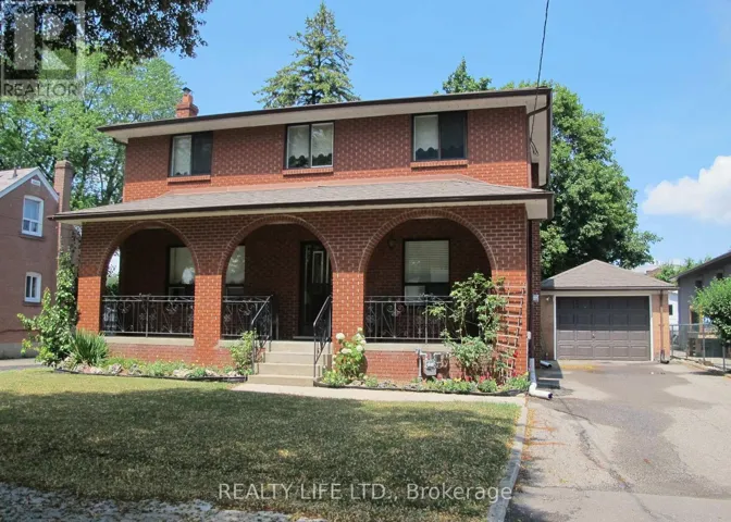4 ROSALIE AVENUE, Toronto (Downsview-Roding-CFB), Ontario M3L1C5