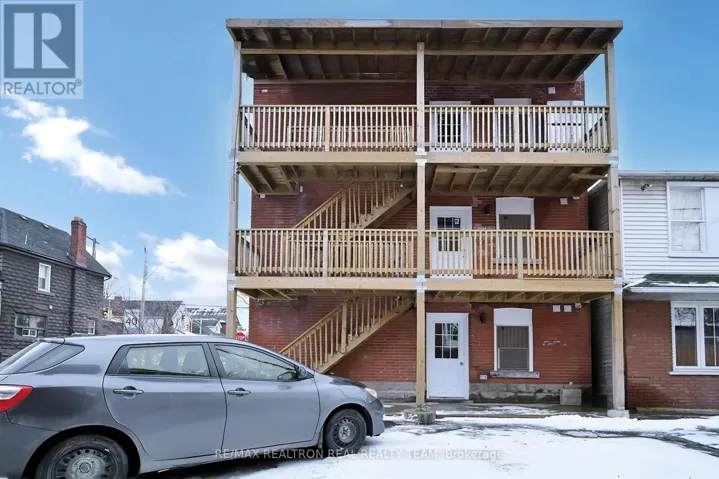B1 - 195 BALMORAL AVENUE, Hamilton (Crown Point), Ontario L8L2J7