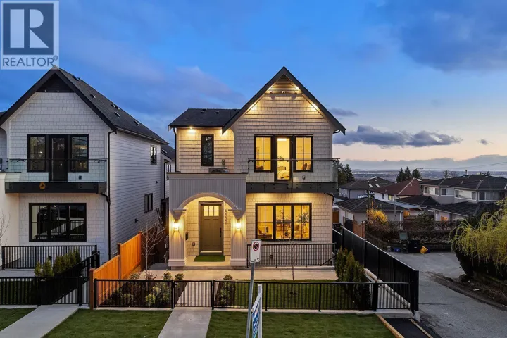 1 4432 IRMIN STREET, Burnaby, British Columbia V5J1X7