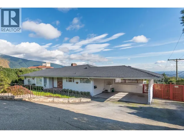 870 FARMLEIGH ROAD, West Vancouver, British Columbia V7S1Z9