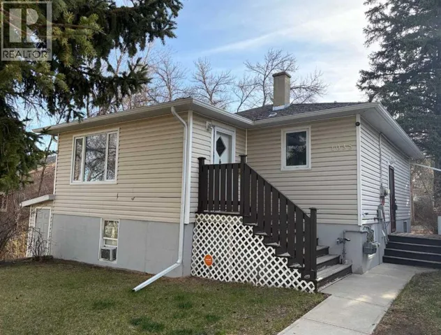 1035 12B Street S, Lethbridge, Alberta T1K1R9