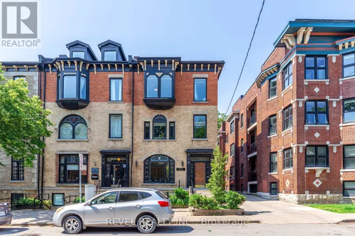 21 BOLD STREET, Hamilton (Durand), Ontario L8P1T3