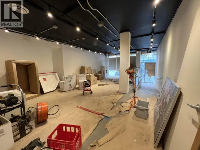 5055 VICTORIA DRIVE, Vancouver, British Columbia V5P3T9