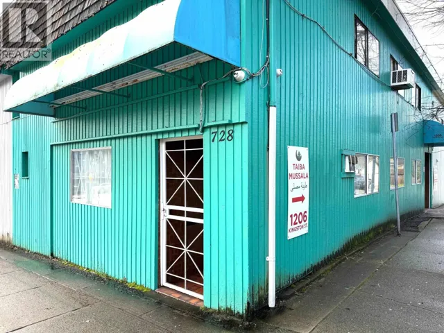 728 TWELFTH STREET, New Westminster, British Columbia V3M4J9