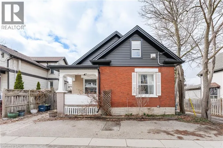 14 HERMIE Place, Kitchener, Ontario N2H4Y1
