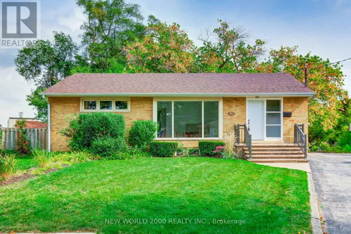 21 RESTEVER GATE, Toronto (Rexdale-Kipling), Ontario M9W4B8