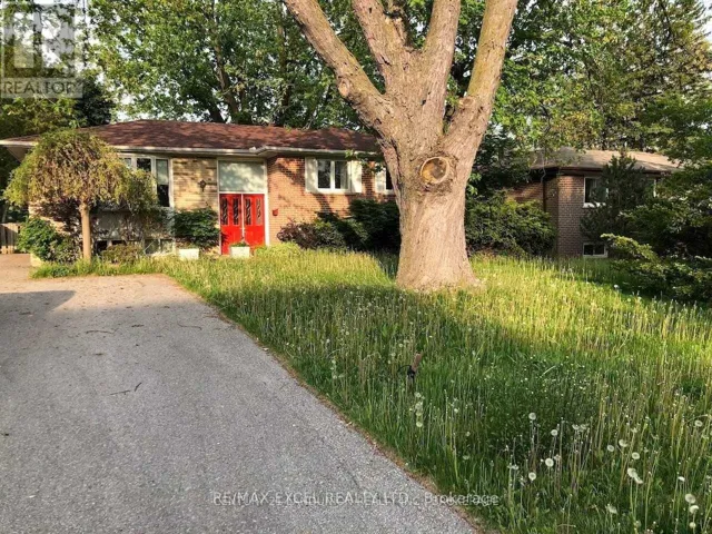 33 ALANADALE AVENUE, Markham (Bullock), Ontario L3P1S4