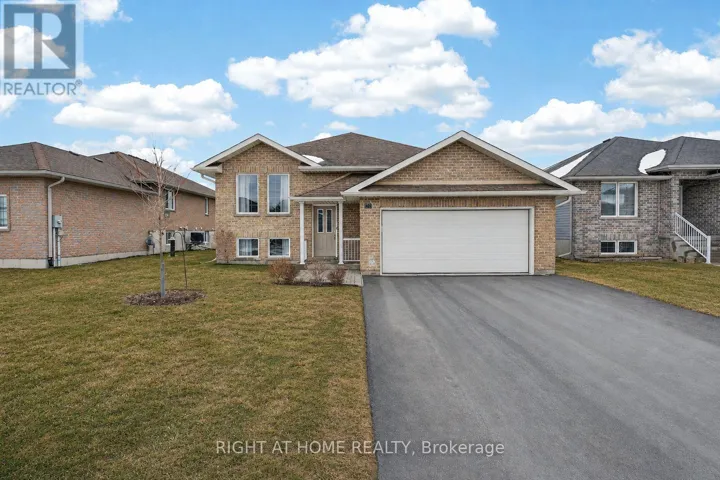 48 FREEDOM CRESCENT, Quinte West (Sidney Ward), Ontario K8V0C2