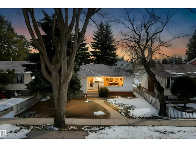 9613 151 ST NW, Edmonton, Alberta T5P1S5