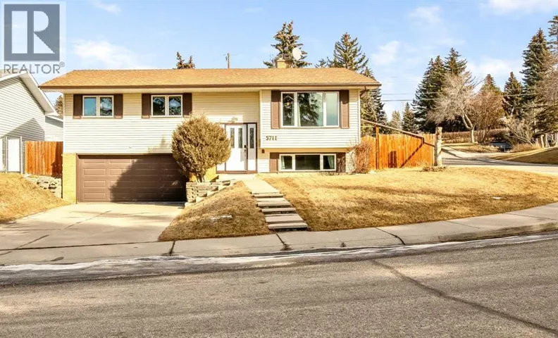5711 Dalmead Crescent NW, Calgary, Alberta T3A1E7