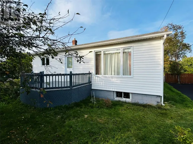 20 Circular Road, Botwood, Newfoundland & Labrador A0H1E0