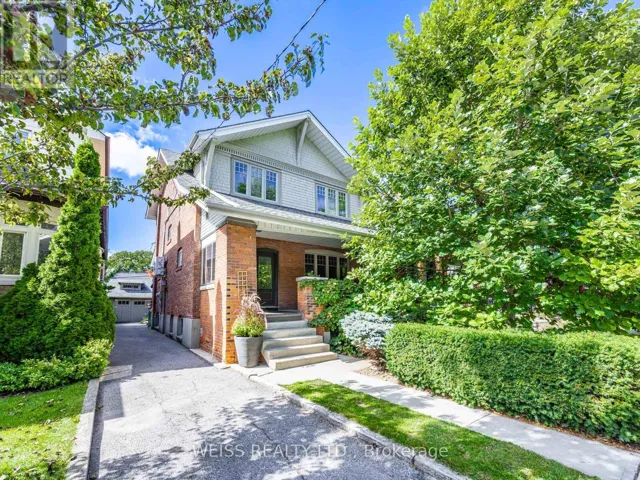42 CRANG AVENUE, Toronto (Oakwood Village), Ontario M6E2Z9