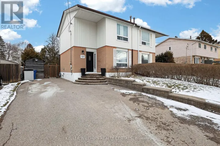 789 ELGIN STREET, Newmarket (Huron Heights-Leslie Valley), Ontario L3Y3B9