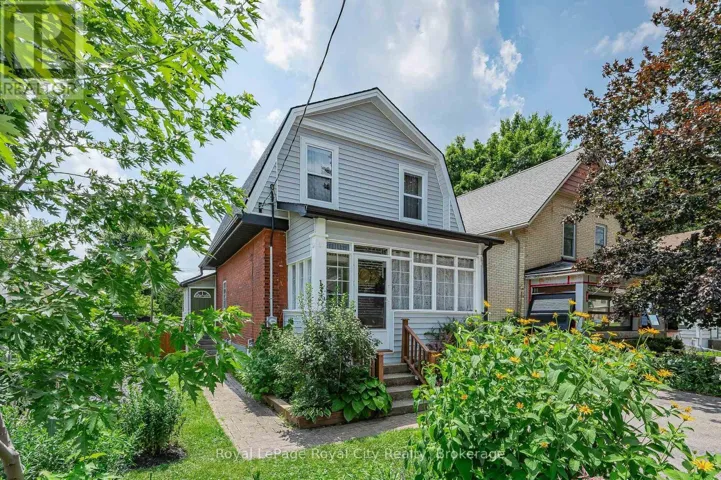 137 PERTH STREET, Stratford, Ontario N5A3Y1