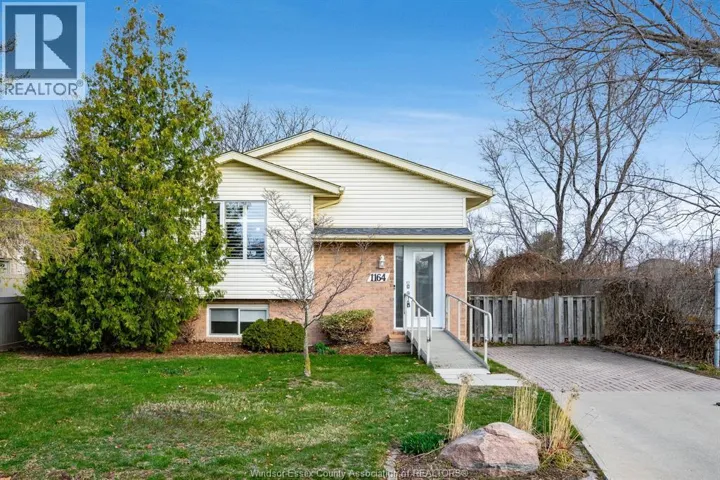 1164 Brookview, Windsor, Ontario N8W5H5