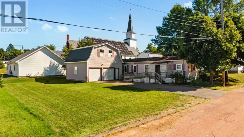 167 Prince Albert Street, Pugwash, Nova Scotia B0K1L0