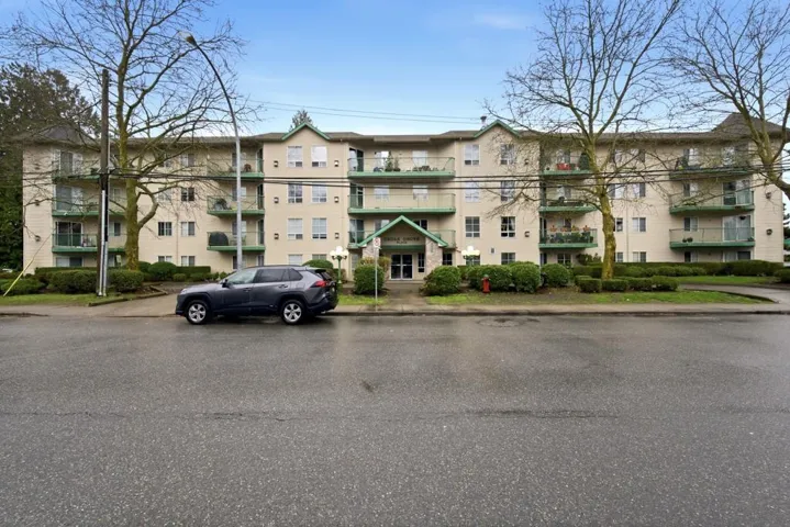 107 2435 CENTER STREET, Abbotsford, British Columbia V2T2N4