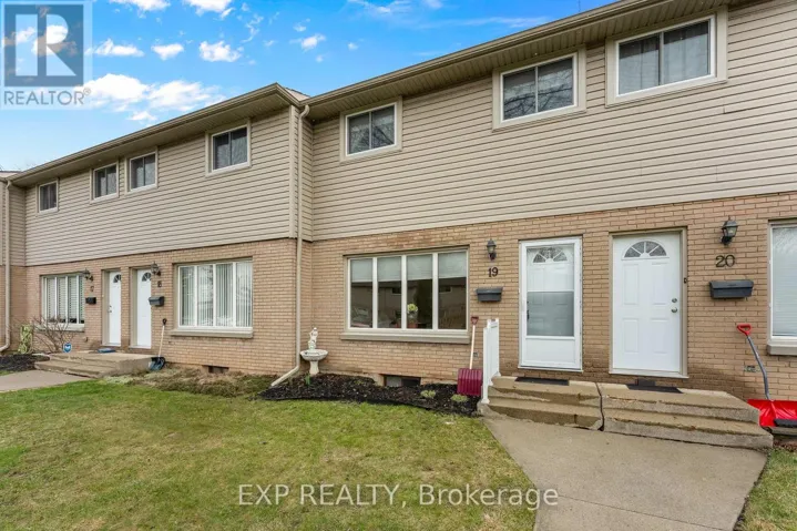 19 - 4215 MEADOWVALE DRIVE, Niagara Falls (Morrison), Ontario L2E5W8