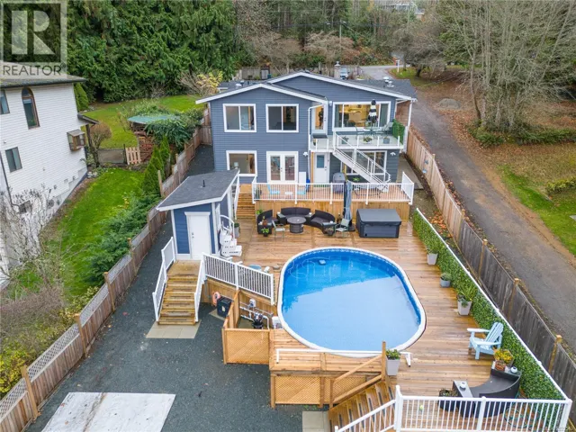 7896 Lantzville Rd, Lantzville, British Columbia V0R2H0