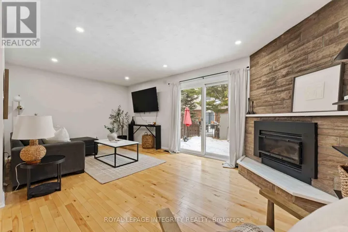 19 - 1585 HERON ROAD, Ottawa, Ontario K1V9V1
