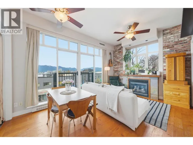 210 2515 ONTARIO STREET, Vancouver, British Columbia V5T4V4