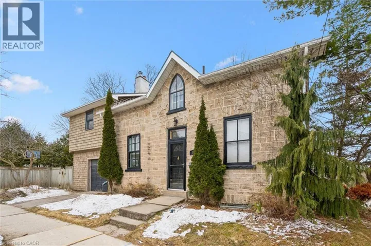 200 E ST GEORGE Street E, Fergus, Ontario N1M1K4