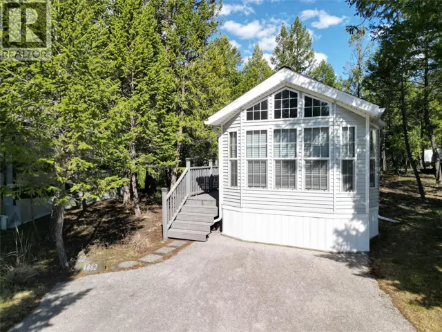 4862 Lynx Drive, Radium Hot Springs, British Columbia V0A1M0