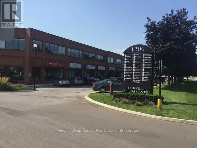32 - 1200 SPEERS ROAD, Oakville (QE Queen Elizabeth), Ontario L6L2X4