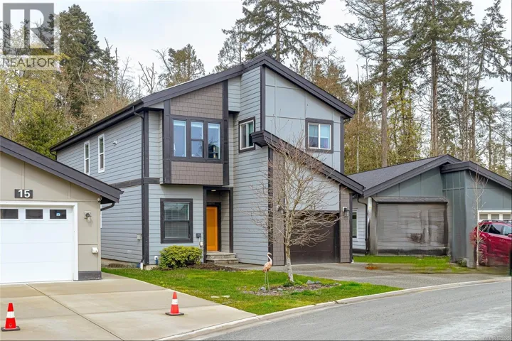 17 Saanich Ridge Dr, Central Saanich, British Columbia V8M0B8