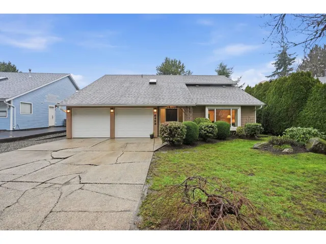 6498 131A STREET, Surrey, British Columbia V3W7P4