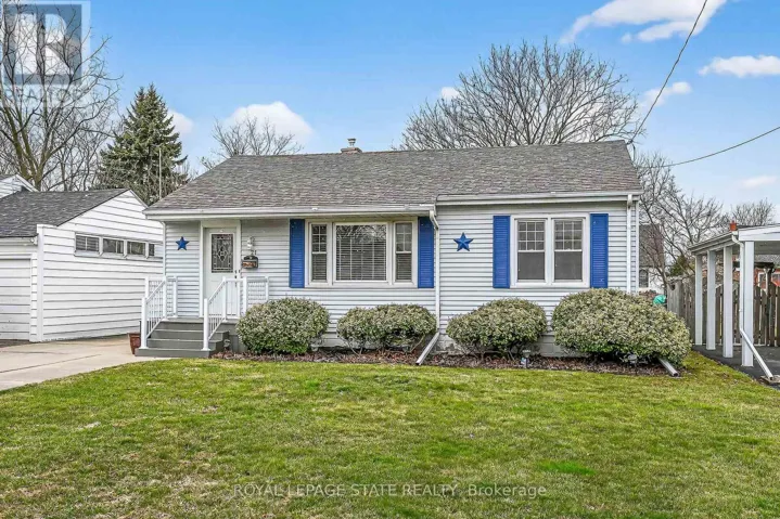 21 LAKEVIEW AVENUE, Grimsby (Grimsby Beach), Ontario L3M3L9