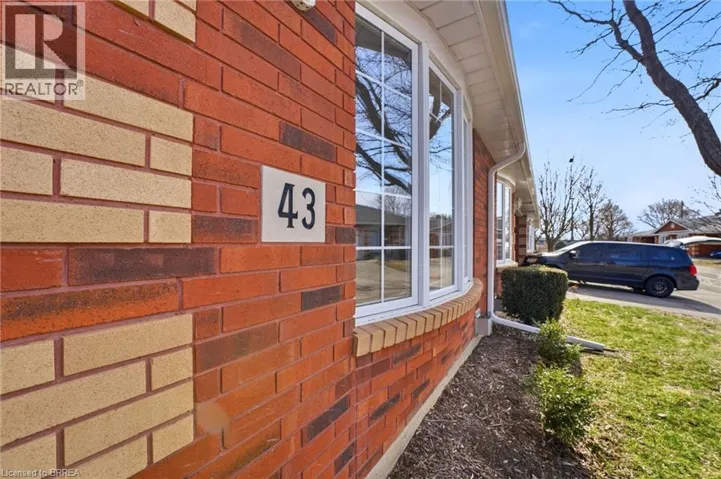 570 WEST Street Unit# 43, Brantford, Ontario N3R7Y7