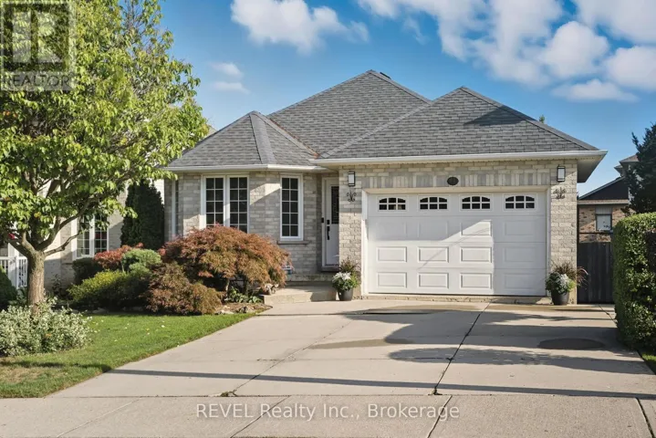 11 SUPREME DRIVE, Hamilton (Butler), Ontario L8W3V1