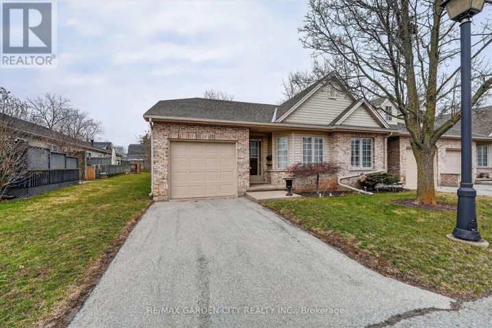 27 - 303 CENTRAL AVENUE, Grimsby (Grimsby East), Ontario L3M5L7